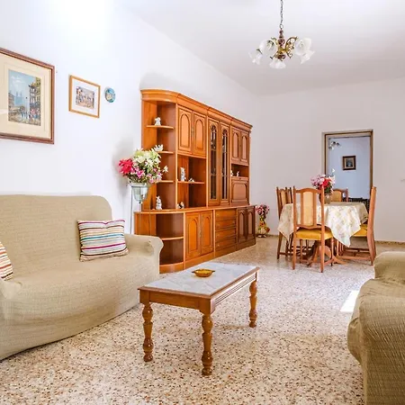 Consul * Sant Joan De Labritja